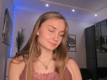 girl
        joanblacknall cam image #5607737