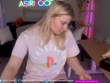 girl
        asiri_ocean cam image #3357782