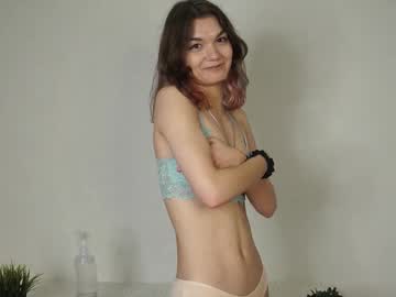 girl
        clementina_fermentina cam image #6747260