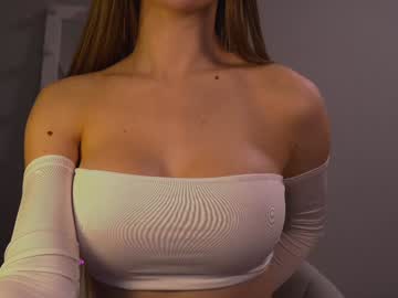 girl
        melissa_baby69 cam image #6095908