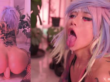 girl
        kittymolly_ cam image #4437435