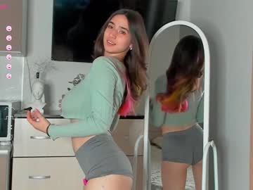 girl
        mariemelons cam image #3221072
