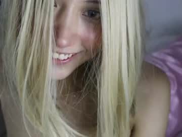 girl
        wendy_daniela cam image #3206683