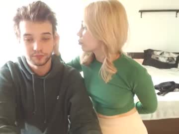 couple
        juiceboyyy cam image #3577253