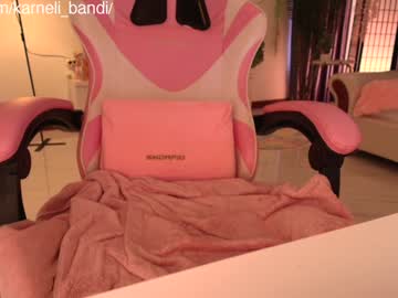 girl
        juicyshow cam image #4273715