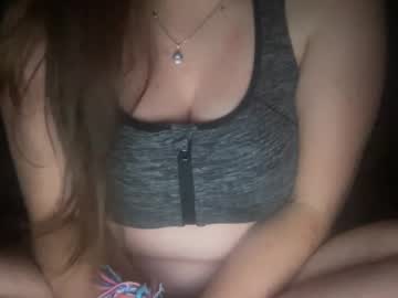 girl
        chasingcoffee cam image #6810883