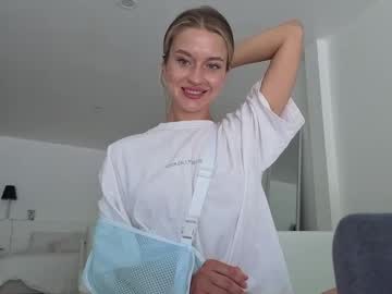 girl
        dariamazonian cam image #6292838