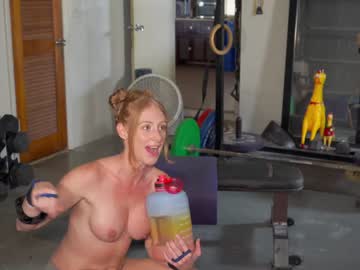 girl
        ginger_little cam image #1389348