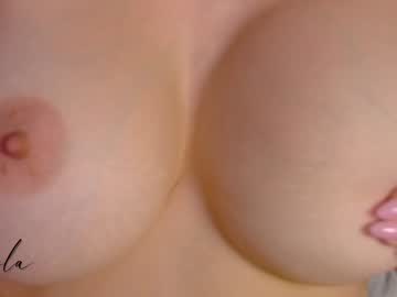 girl
        lola_jd cam image #2490379