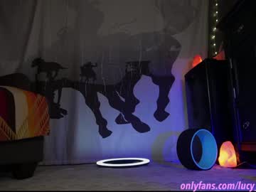 girl
        lucy_gooosey cam image #4035407