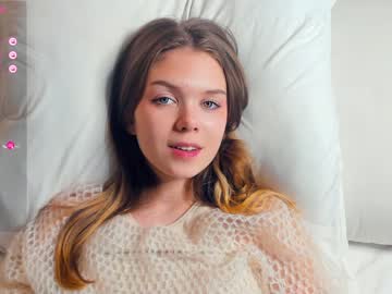 girl
        lesi_weis cam image #3169352