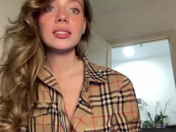 girl
        angel_from_sky cam image #6367469