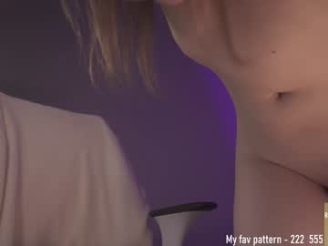 girl
        alice_kosmos cam image #4321710