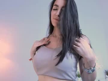 girl
        synnebiers cam image #5089899