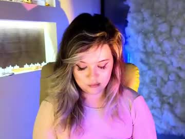 girl
        sherbru cam image #4682589