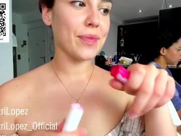 girl
        crazypaty cam image #1468901