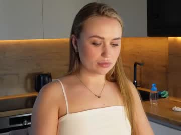girl
        adele_blonde cam image #4181317