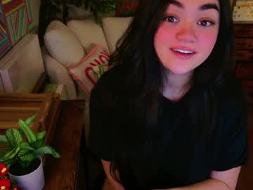 girl
        annatigarr cam image #6746943
