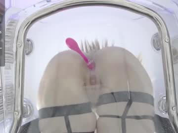 girl
        xenomy cam image #6624012