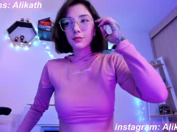 girl
        thecosmicgirl cam image #825078