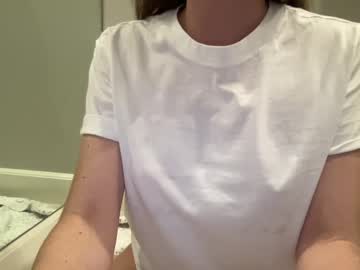 girl
        ittybittytitties00 cam image #3841253