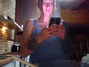 girl
        saylamoon cam image #6531807