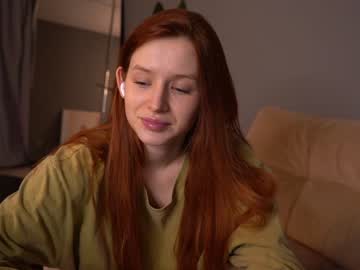 girl
        toxl cam image #4075327