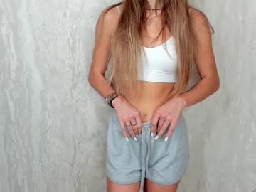 girl
        foxy_jennifer cam image #2739647