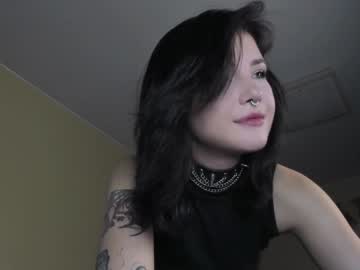 girl
        adelina____ cam image #2834272