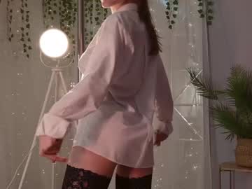 girl
        eva_natsumi cam image #4216518