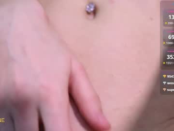girl
        sweetkira555 cam image #5574071