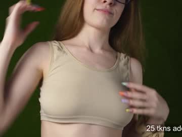 girl
        tinabredley cam image #3321952