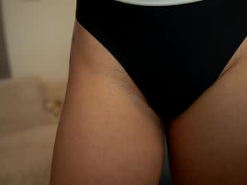 girl
        prettyhousewife cam image #1035303