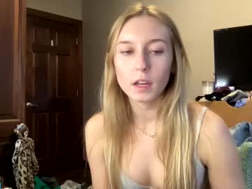 girl
        charlottebrownxo cam image #3430504
