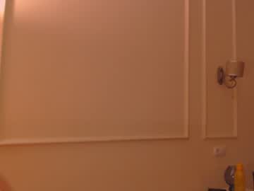 girl
        aimeclarks cam image #1106769