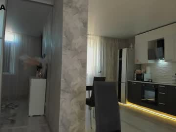 girl
        mia_devill cam image #1265513