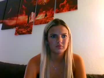 girl
        lacyxtate cam image #198249
