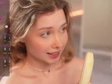 girl
        april_blush cam image #4126020