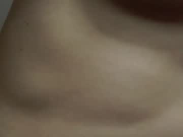 girl
        frenchava cam image #3704387