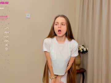 girl
        catherinevelez cam image #1330194