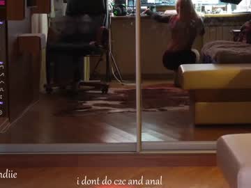 girl
        bestblondiiecb cam image #1064643