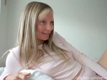 girl
        pureangeldolores cam image #2586553