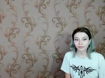 girl
        yuinika_ cam image #4713946