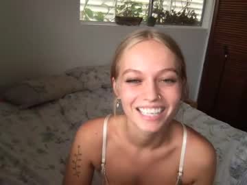 girl
        huntervalentinex cam image #3726186