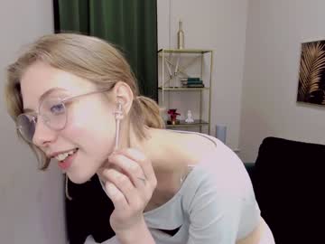 girl
        sandywillis cam image #65958