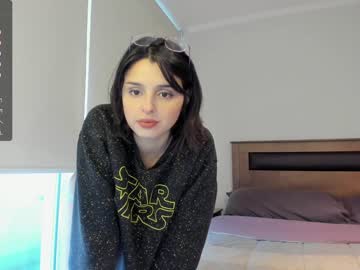 girl
        yourfreakygirl cam image #2260016