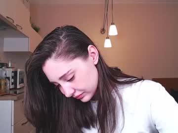 girl
        funnybunny3579 cam image #1396206
