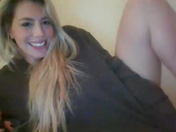 girl
        miichx00o cam image #5883436
