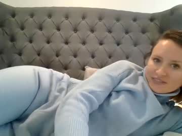 girl
        eatmypie69 cam image #2768233
