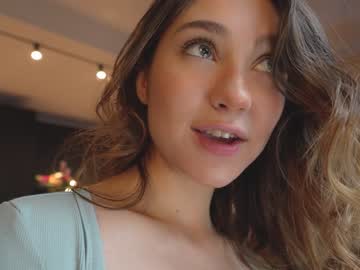 girl
        mia_elfie cam image #3941868